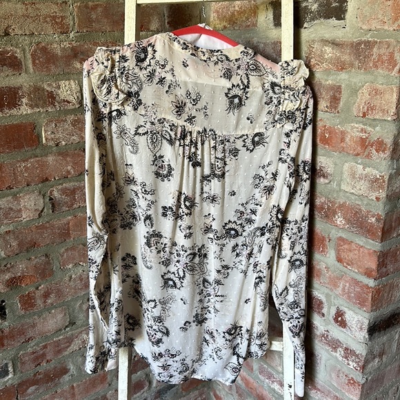 NWOT Express XS Blouse - Picture 4 of 5